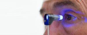 ¿Duele medir la tensión ocular? Todo sobre la prueba del glaucoma